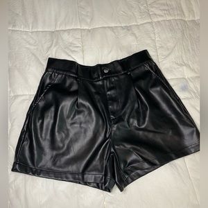 NWT JUSTFAB leather shorts size M, must go